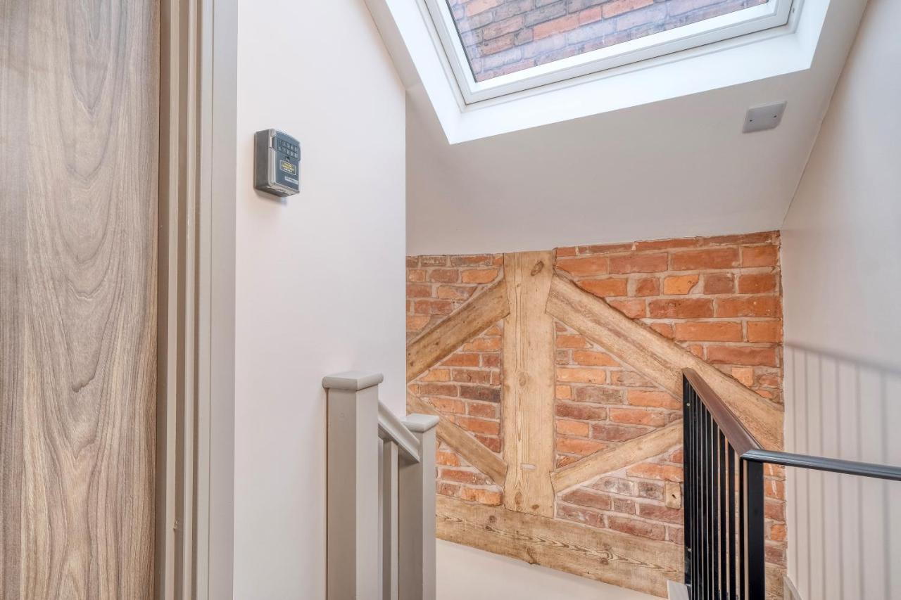 The Station Loft City Centre 1-Bed Apartment Worcester Kültér fotó